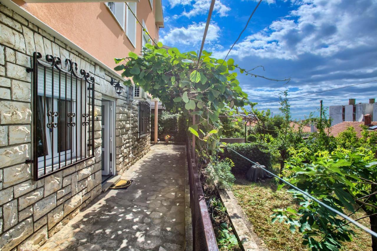 Apartman Paola Pula Extérieur photo
