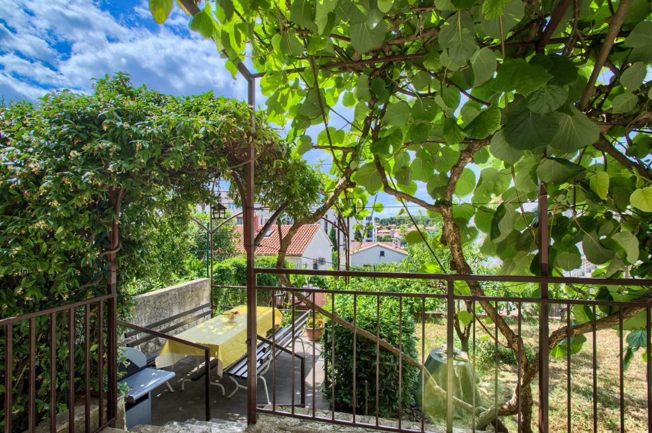 Apartman Paola Pula Extérieur photo