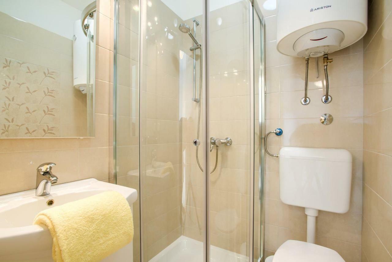 Apartman Paola Pula Extérieur photo