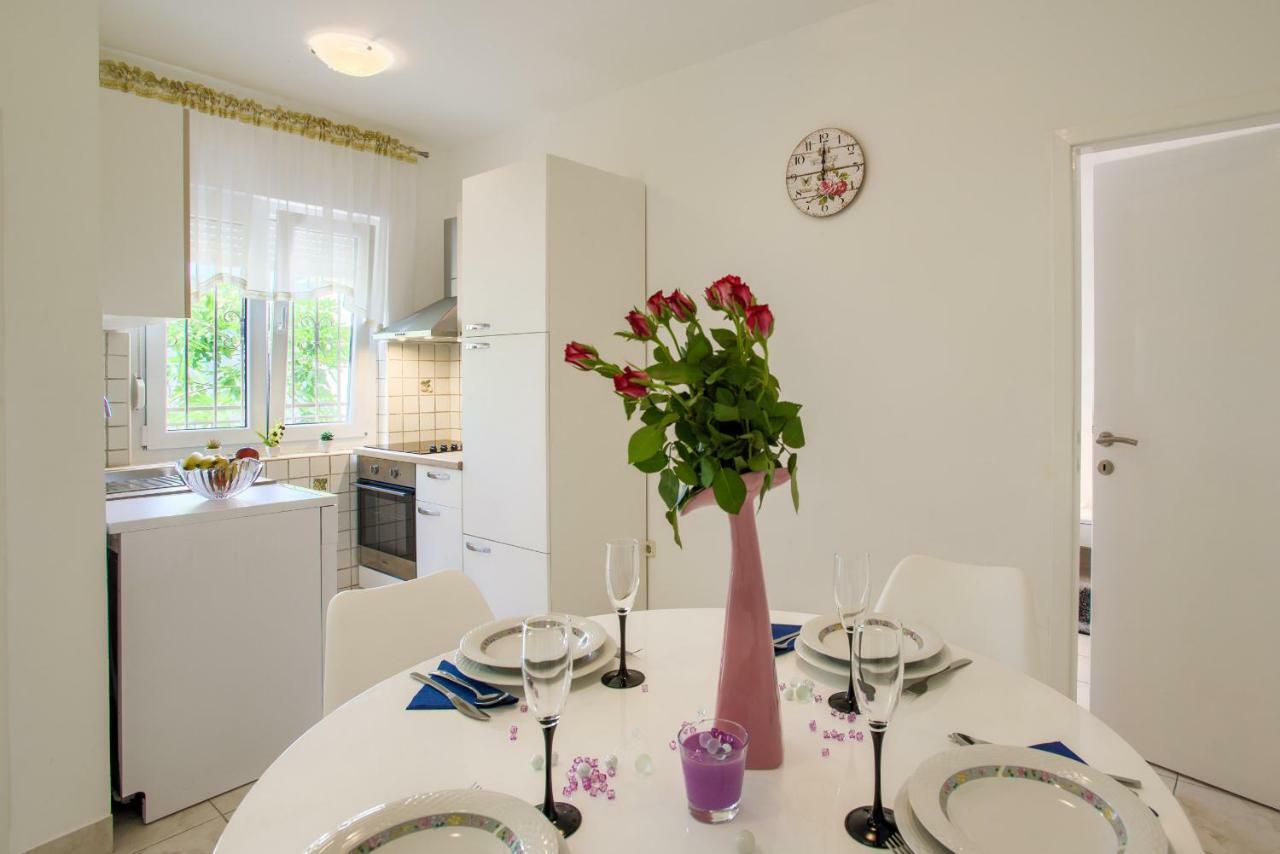 Apartman Paola Pula Extérieur photo