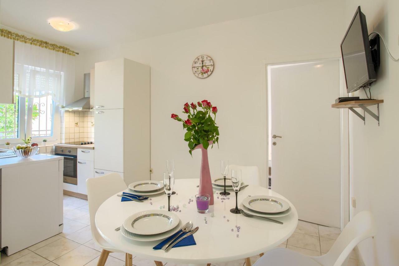 Apartman Paola Pula Extérieur photo